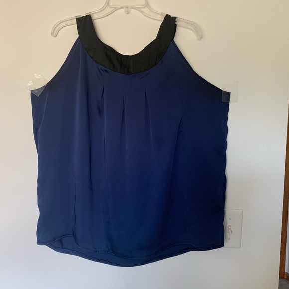 Apostrophe blouse - Picture 2 of 3